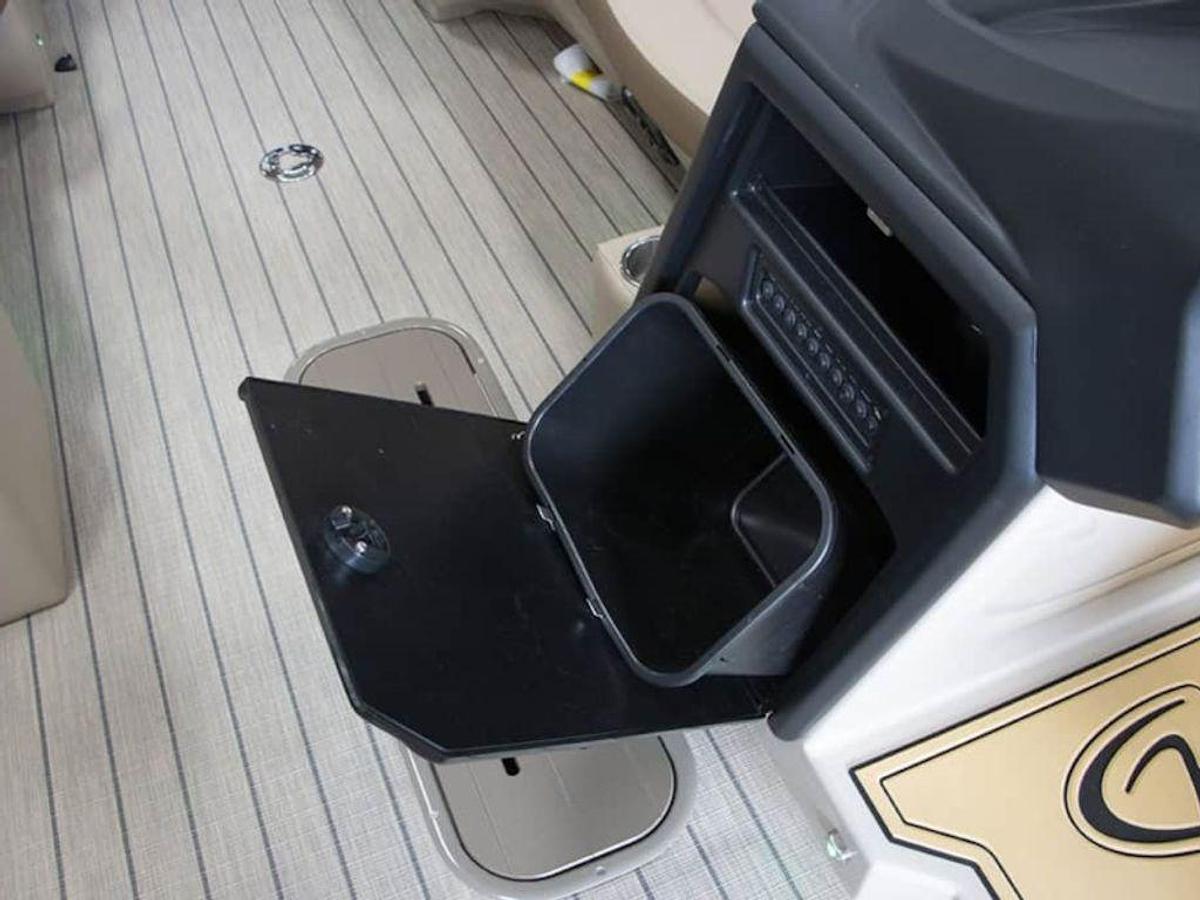 2025 Veranda VR22VLC Bi-Toon