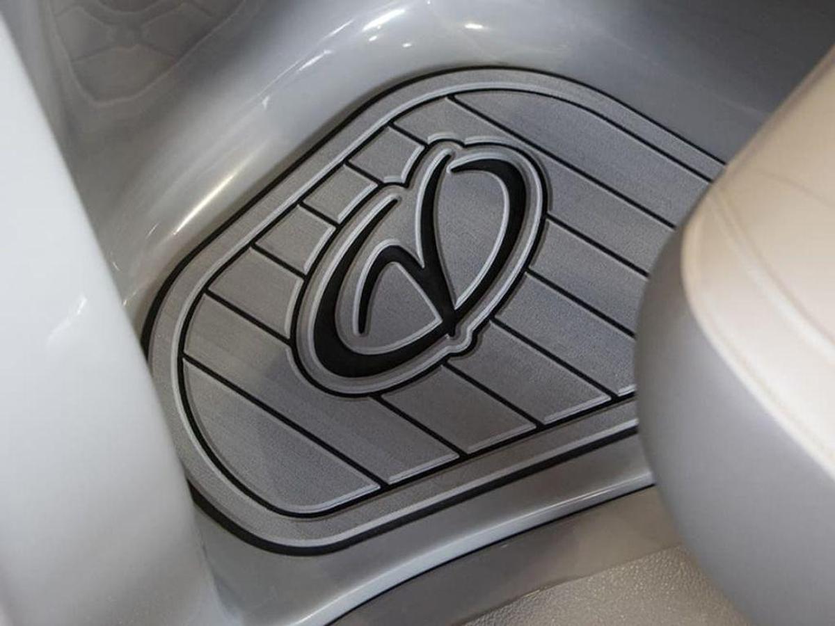 2025 Veranda VF22F2 Luxury Tri-Toon