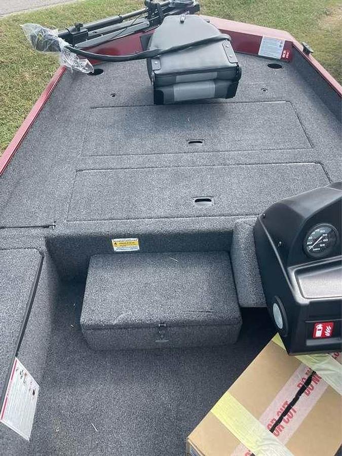 2026 Lowe Boats Skorpion 17