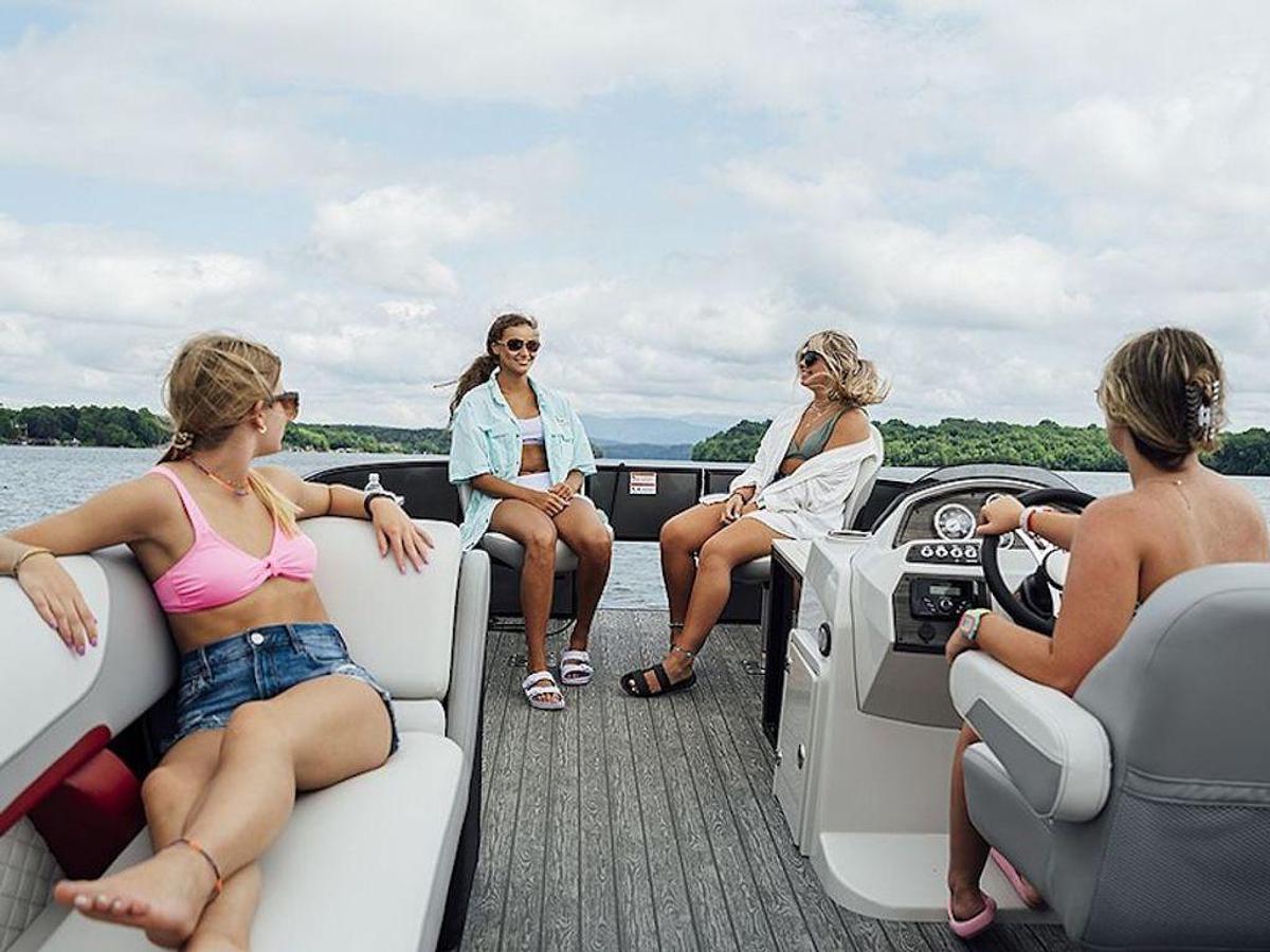 2026 Lowe Boats SF212 WT TL