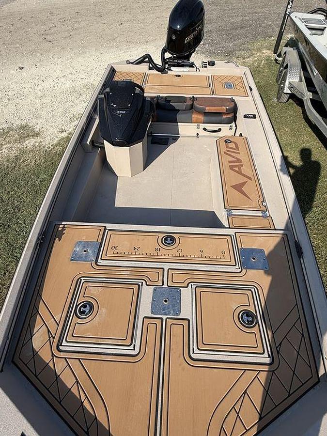 2026 Avid Boats 18 Rogue SC