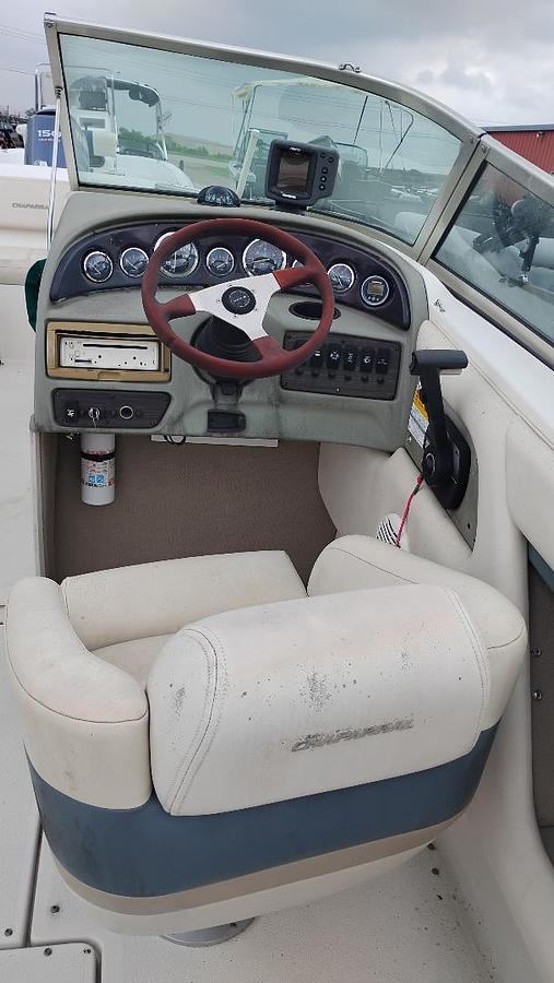 Used 1999 Chaparral 2330 Sport