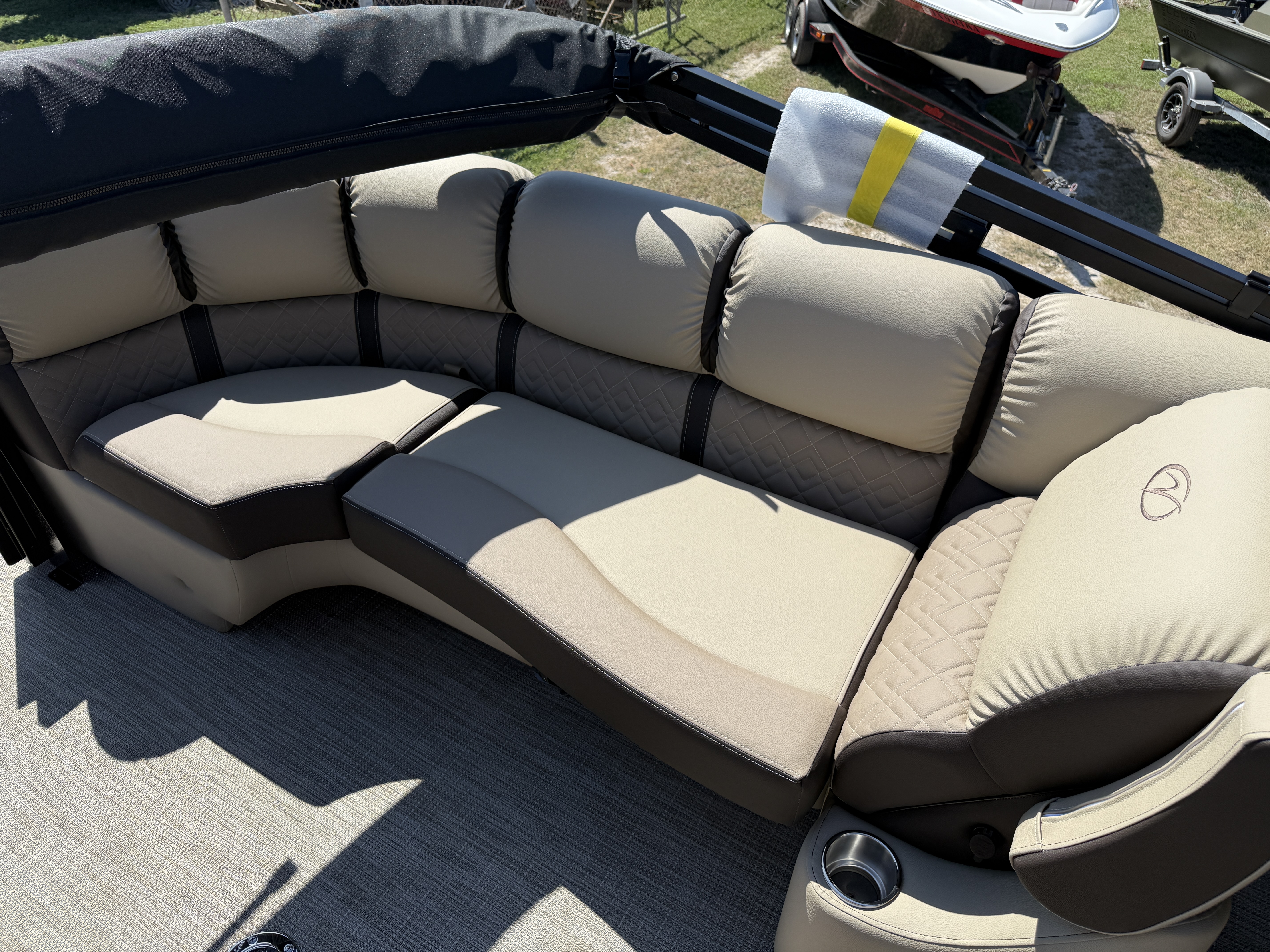 2027 VERANDA VR22RCP