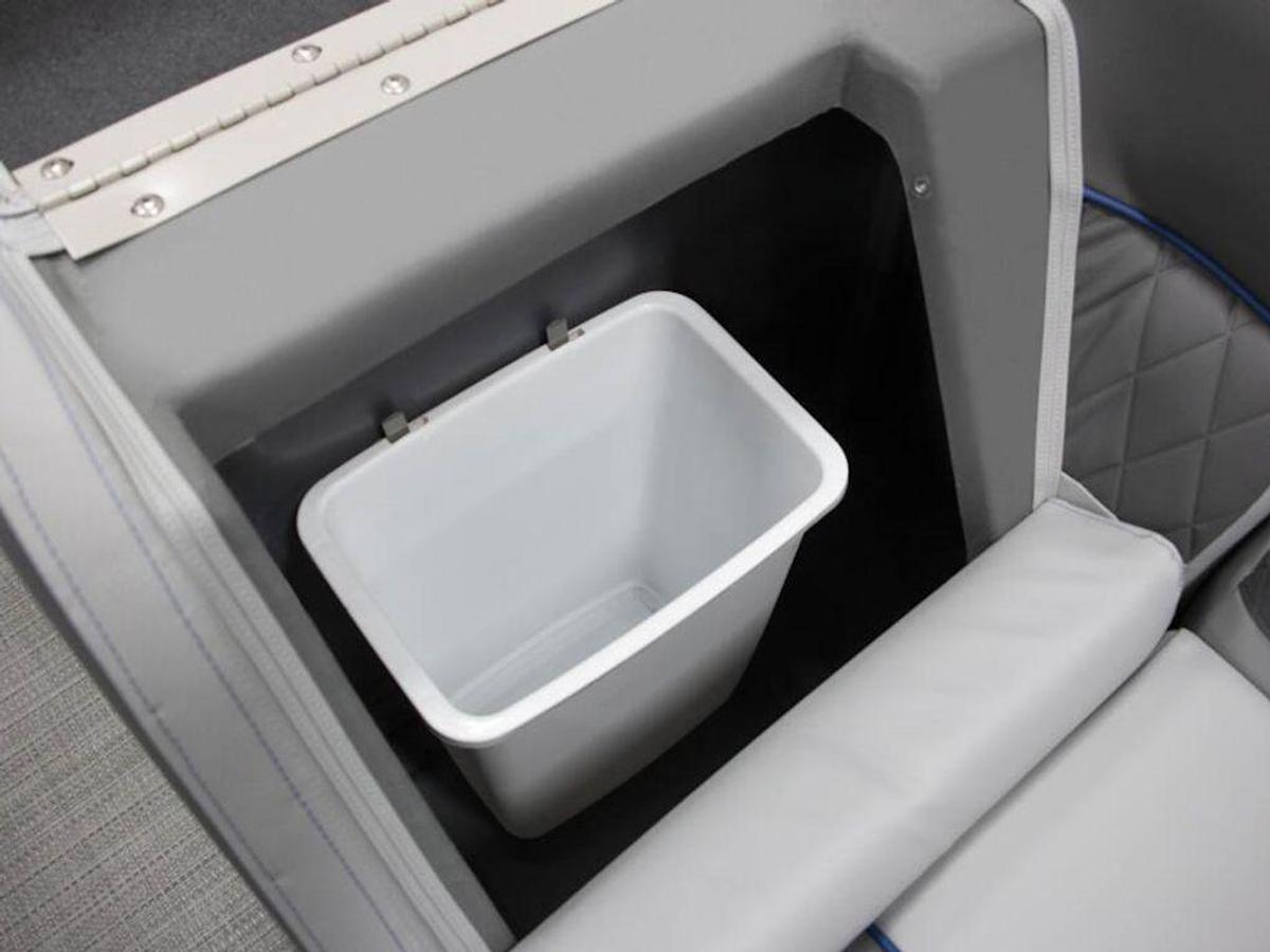 2025 Veranda VS25RC Tri-Toon