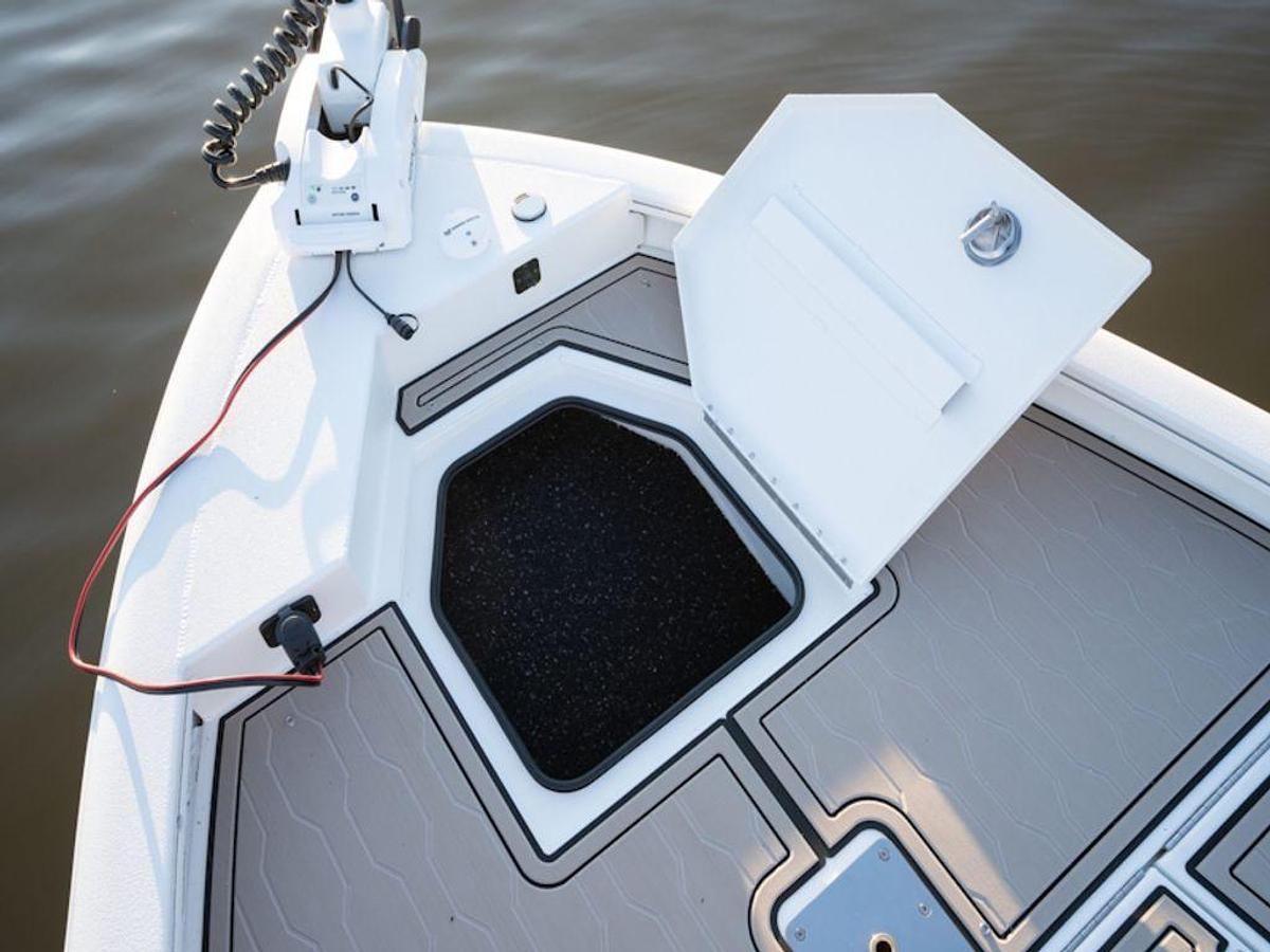 2025 Avid Boats 21 Fusion Base