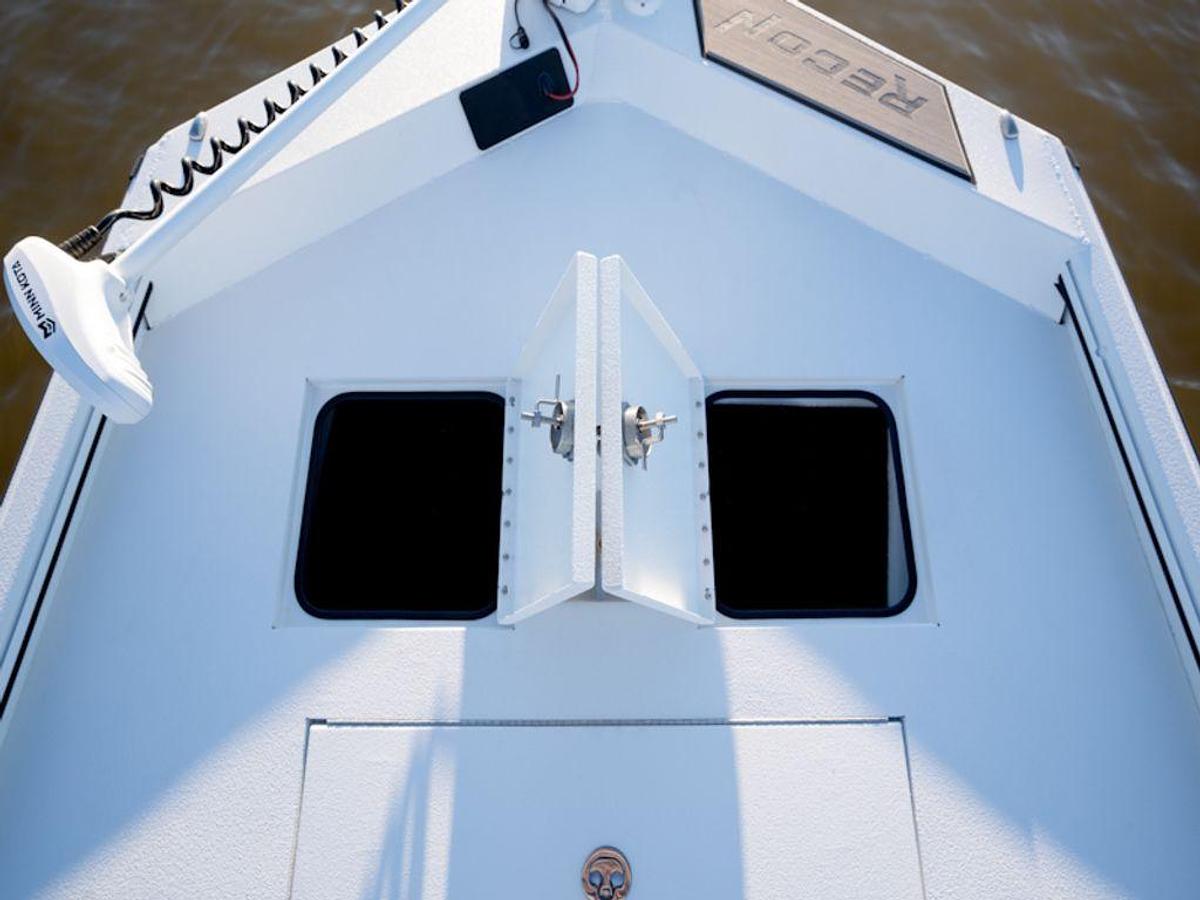 2025 Avid Boats 22 Recon Base