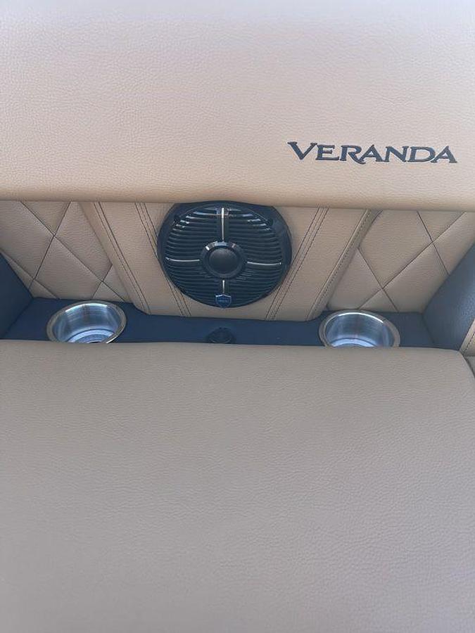 2025 Veranda VX25RC Luxury Tri-Toon