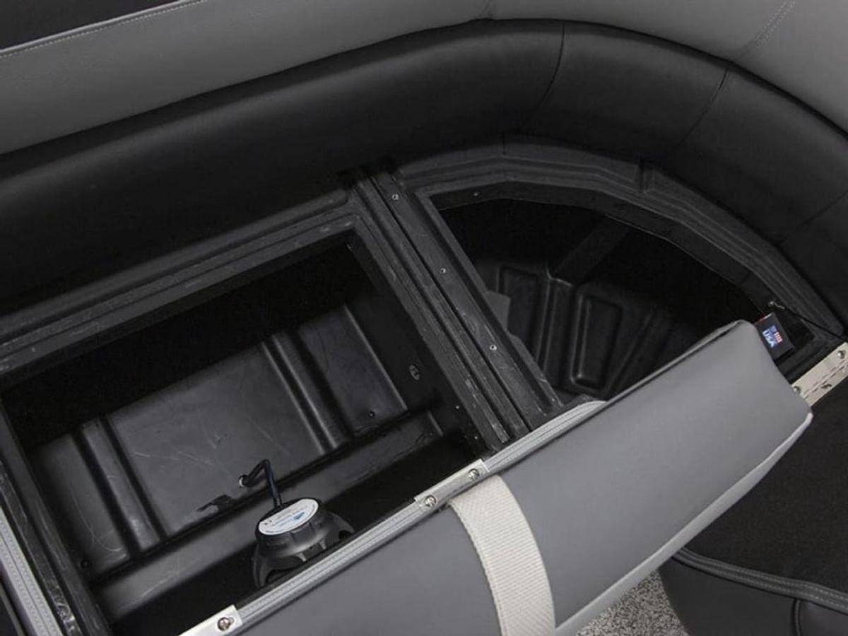 2025 Veranda VR22RC Tri-Toon