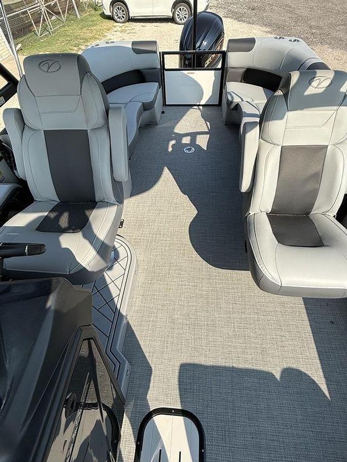 2026 Veranda VR22RC Tri-Toon