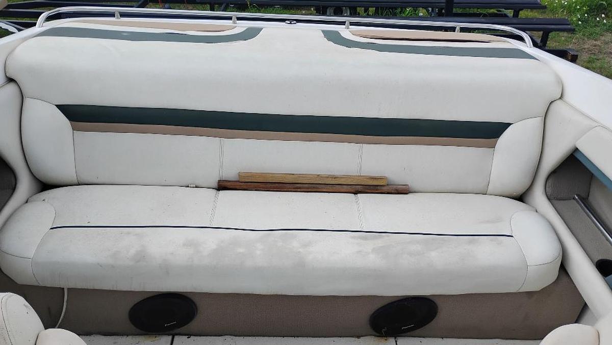 Used 1999 Chaparral 2330 Sport