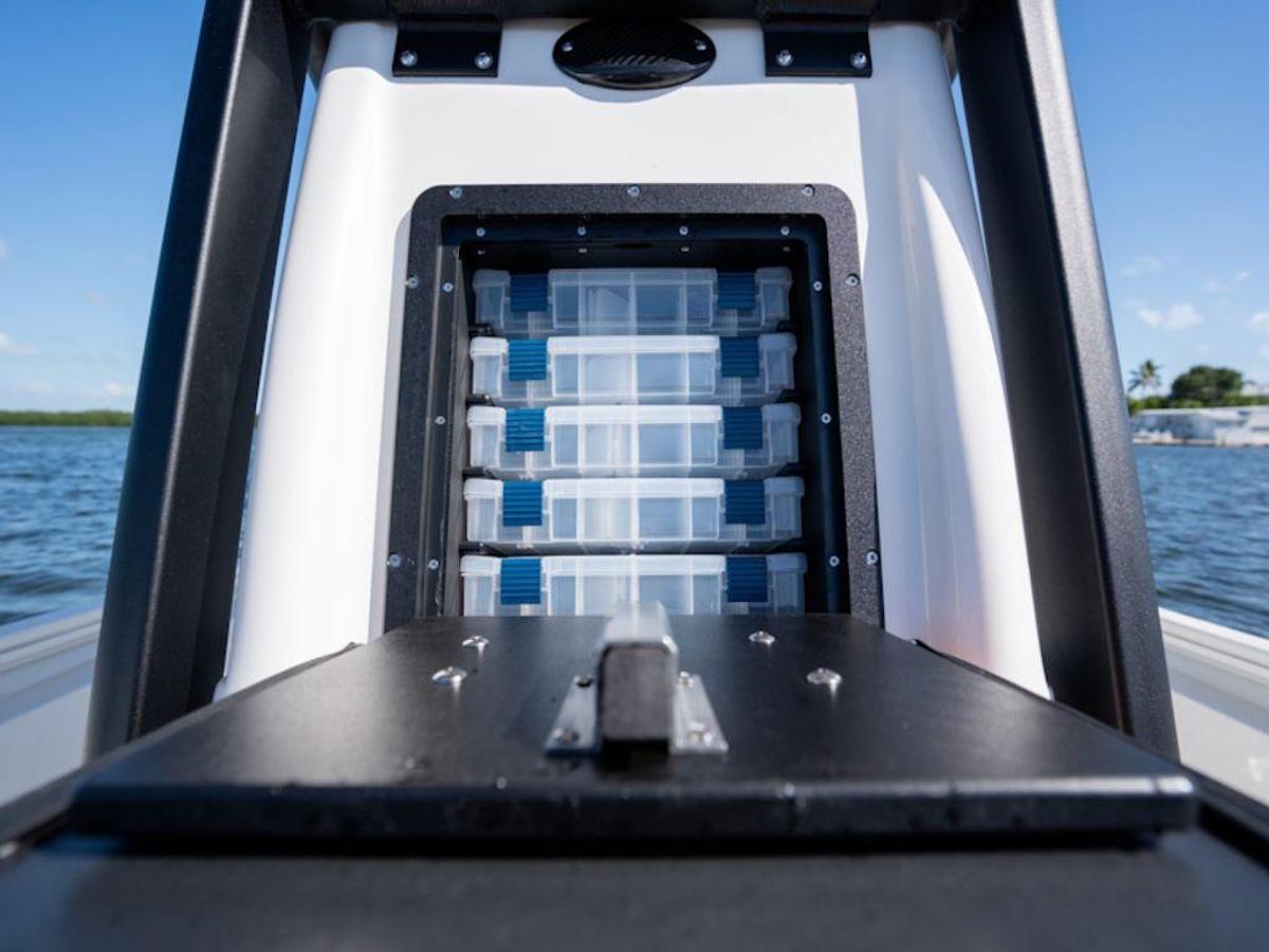 2025 Avid Boats 23 Mag Base