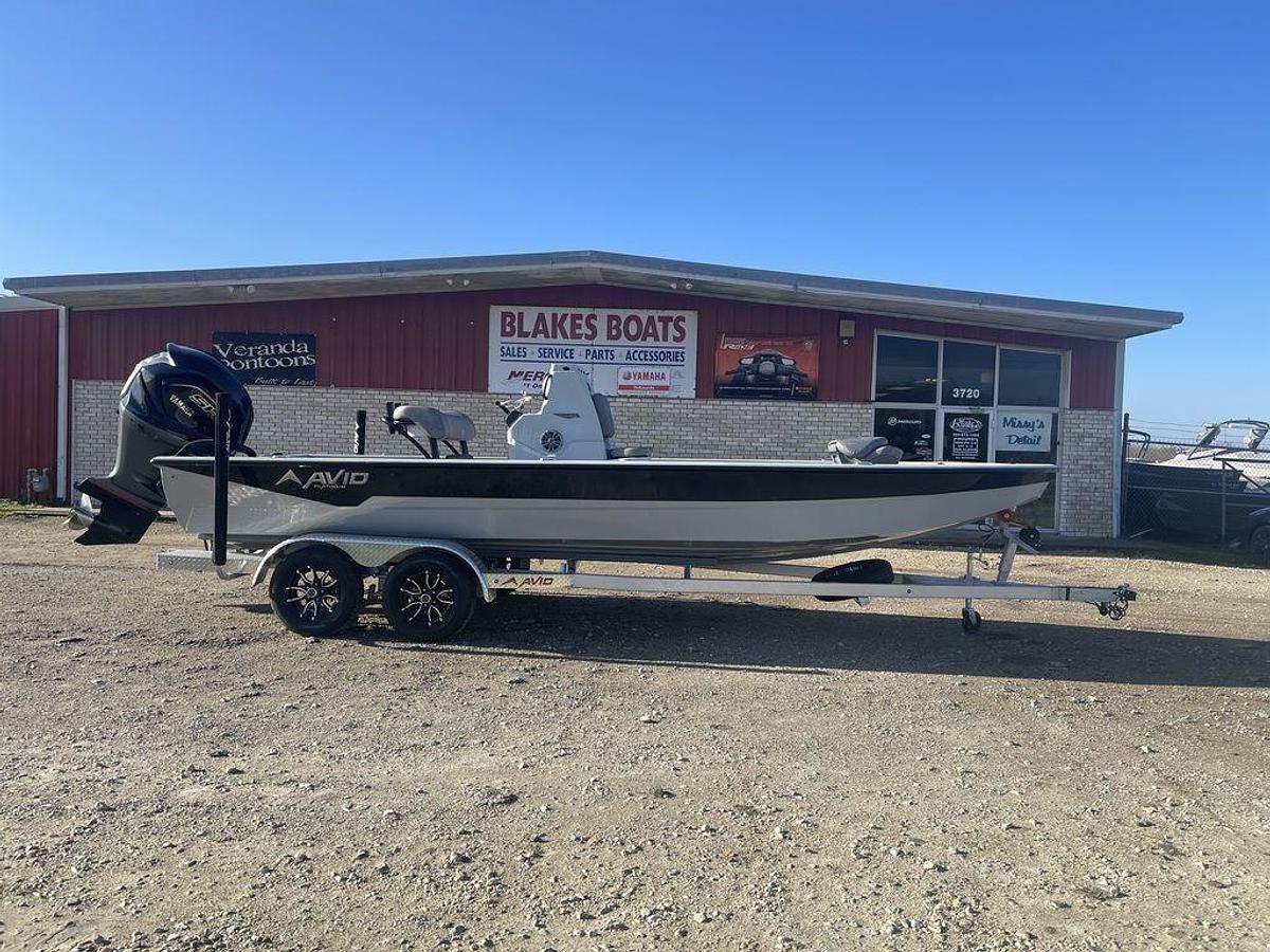 2025 Avid Boats 23 Mag