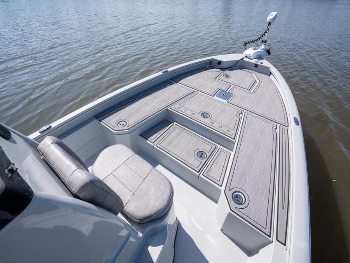 2025 Avid Boats 21 Mag Base