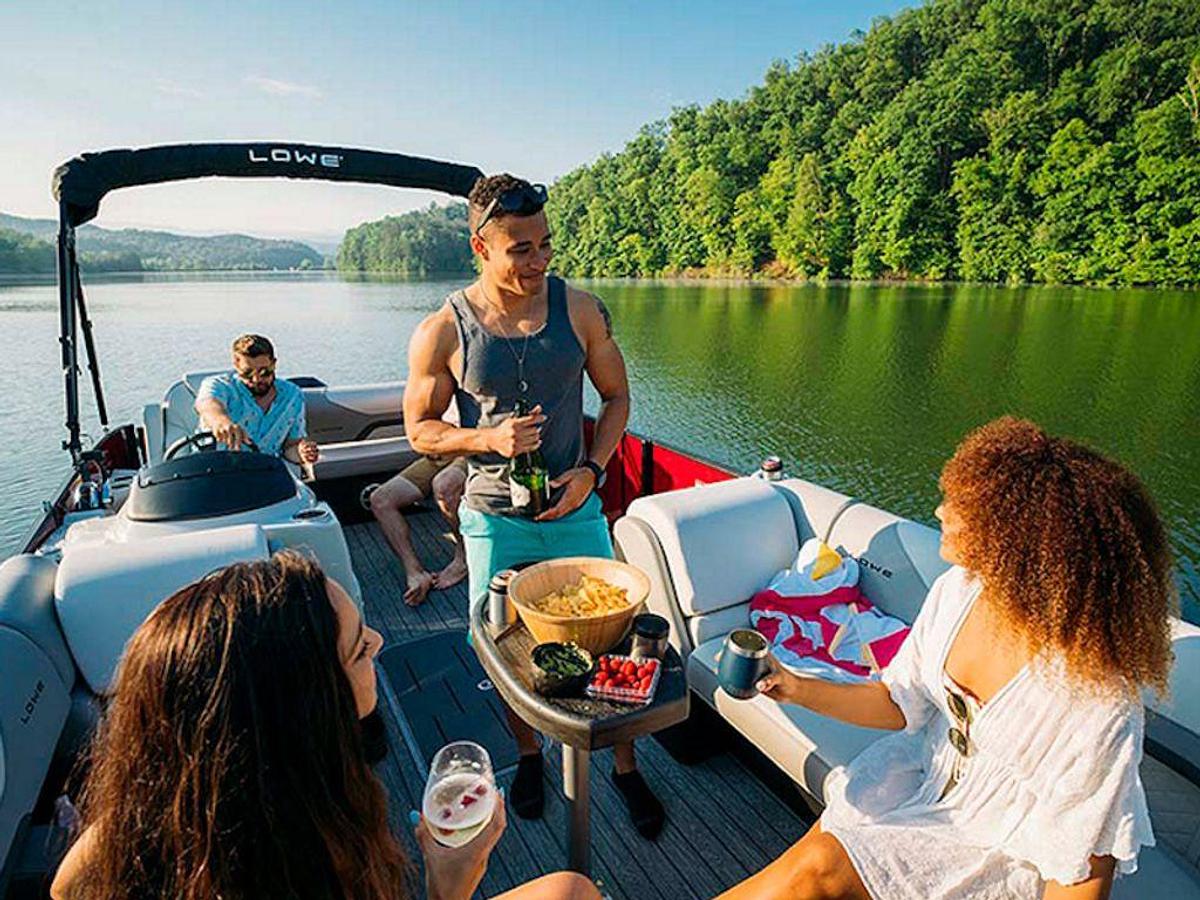 2026 Lowe Boats SS 210 CL Base