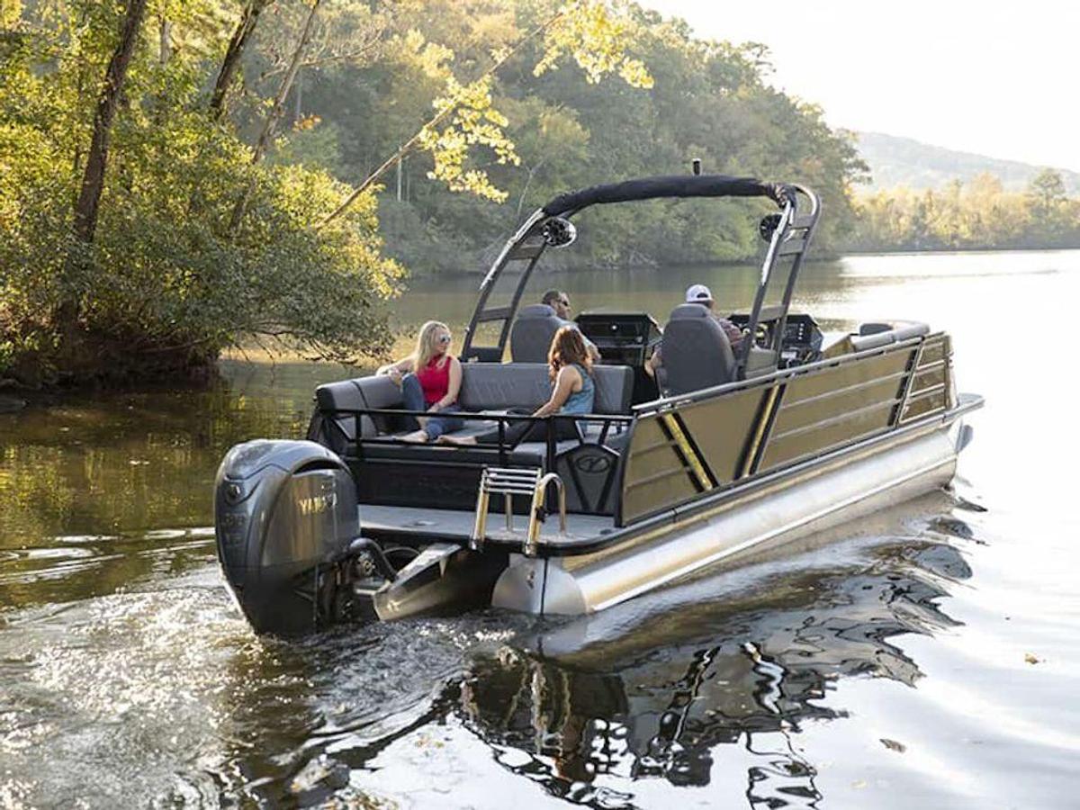 2025 Veranda VX25DCVL Luxury Tri-Toon