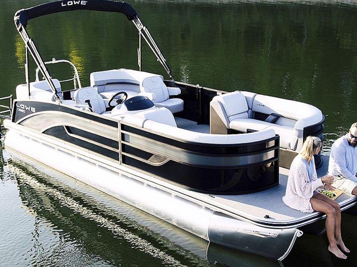 2026 Lowe Boats SS230 Walk Thru Special Base