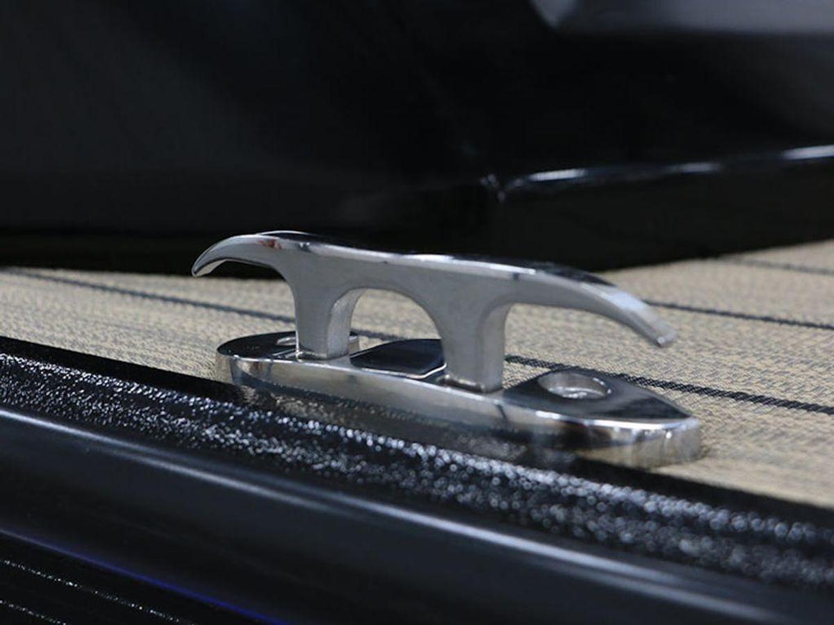 2025 Veranda VX22RC Premium Luxury Tri-Toon