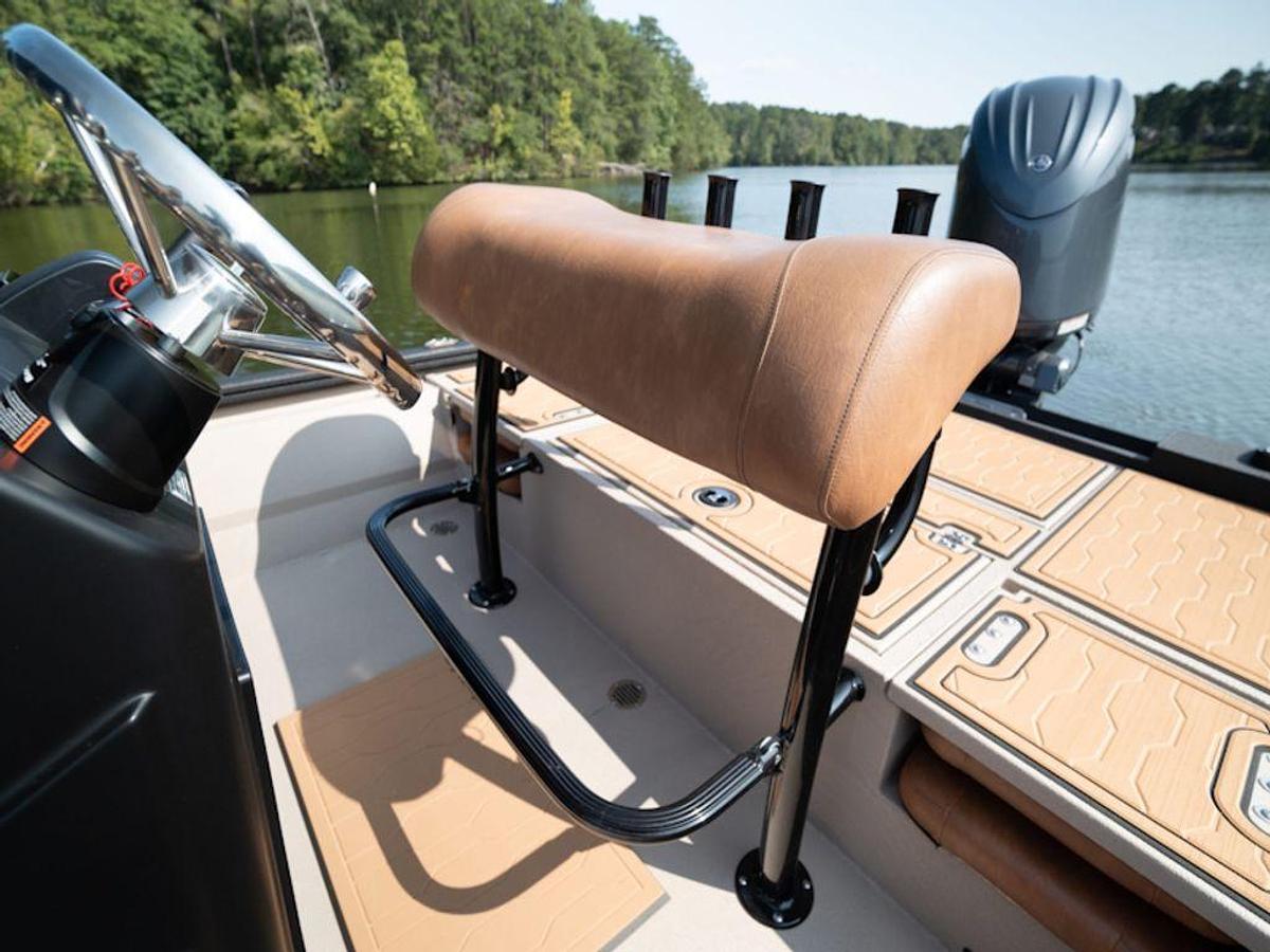 2025 Avid Boats 21 FSX Base