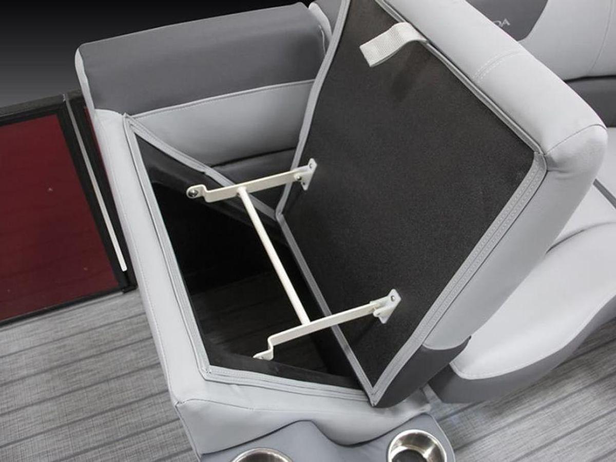 2025 Veranda VF25F2plus2 Deluxe Tri-toon