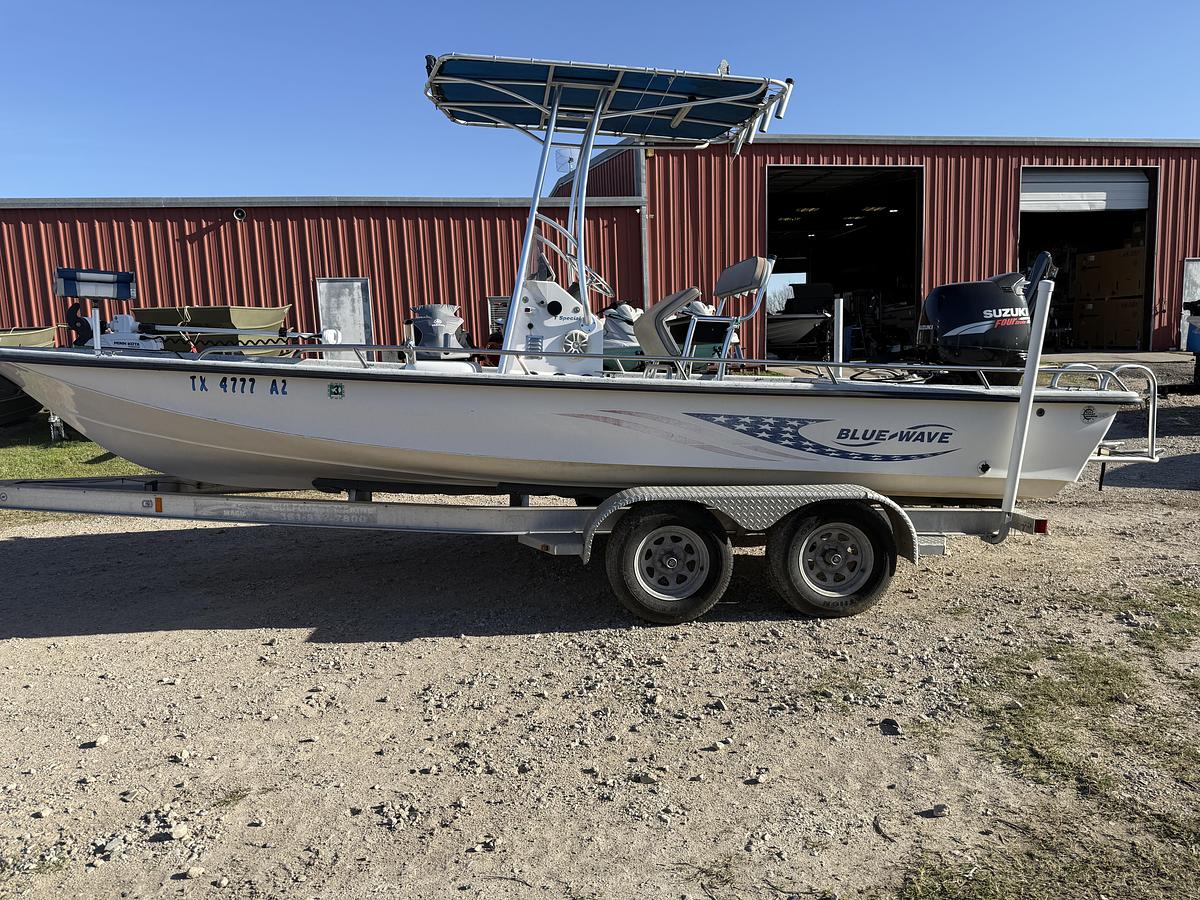 Used 2007 Bluewave 220 Tunnel