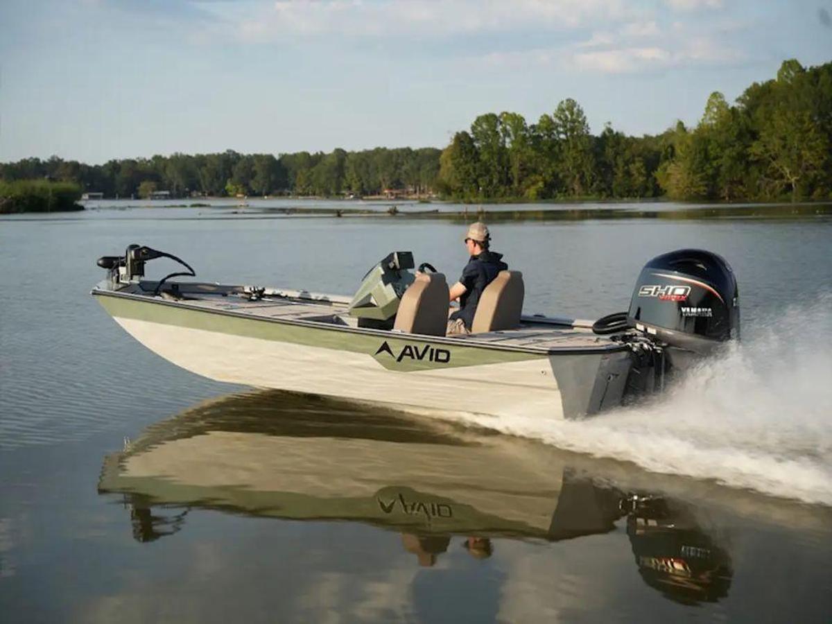 2025 Avid Boats 18 Vertex Base