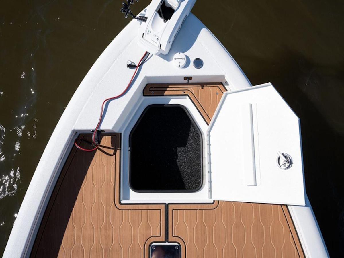 2025 Avid Boats 23 Fusion Base