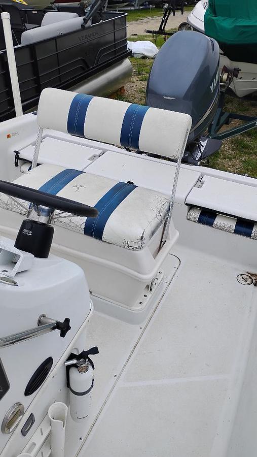 Used 2005 Champion 190 Bay