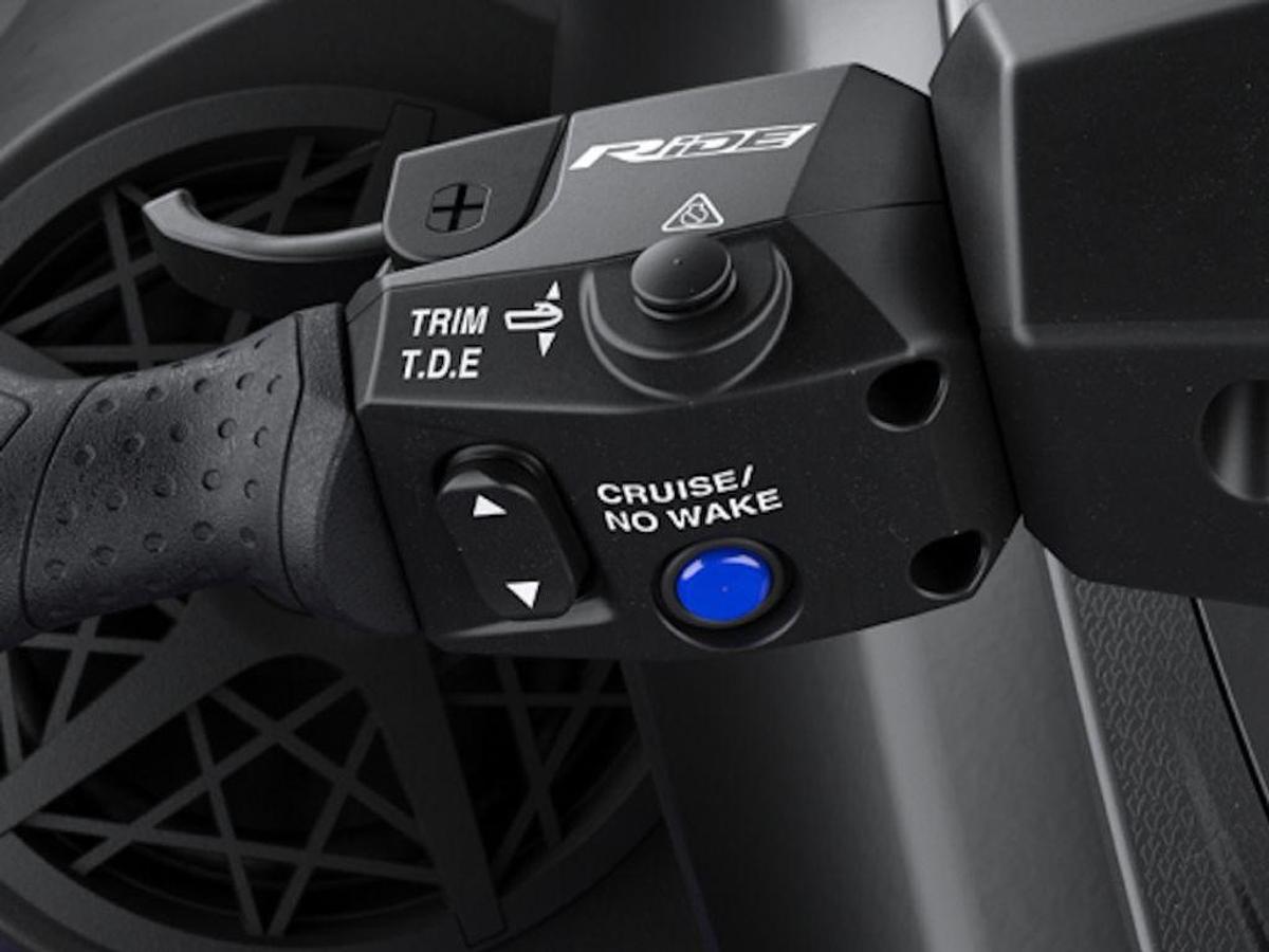 2026 Yamaha WaveRunners FX SVHO® Base