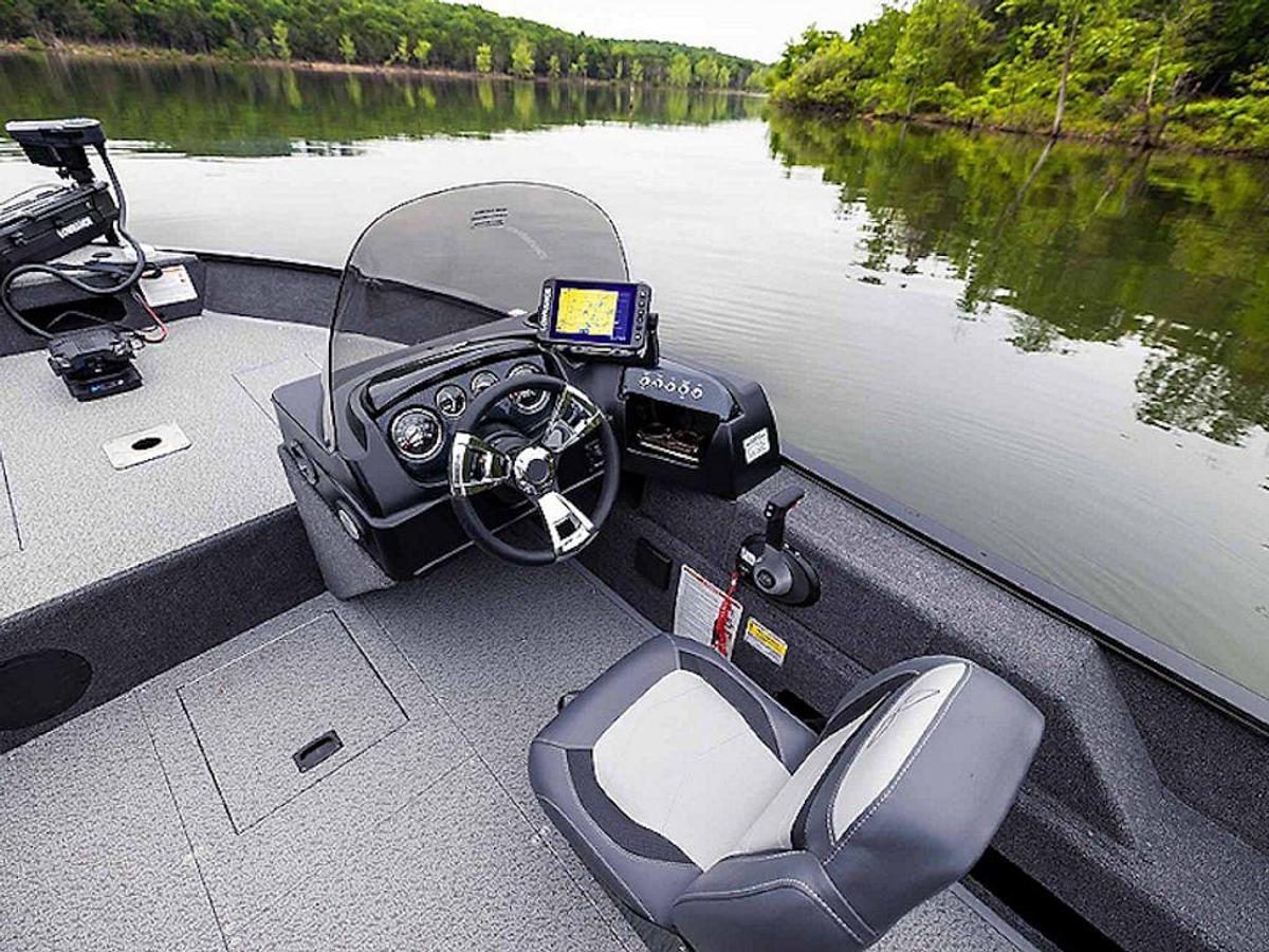 2026 Lowe Boats FM 1675 SC Base