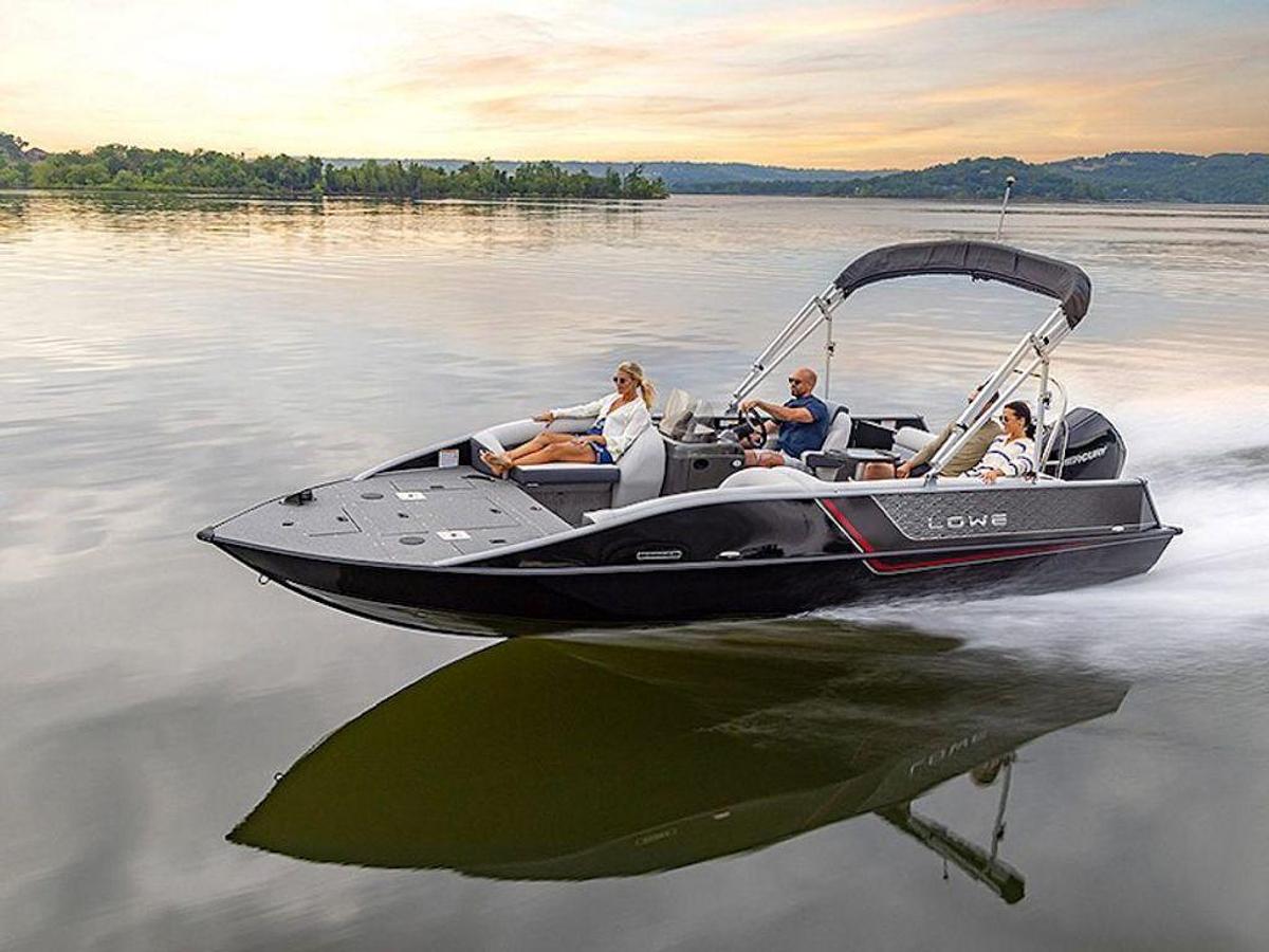 2026 Lowe Boats SD224 Base