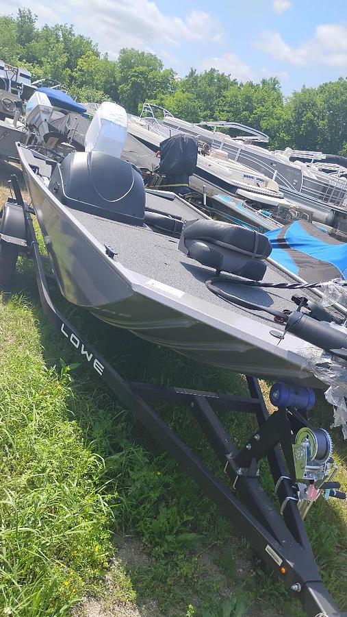 2026 Lowe Boats Skorpion 16