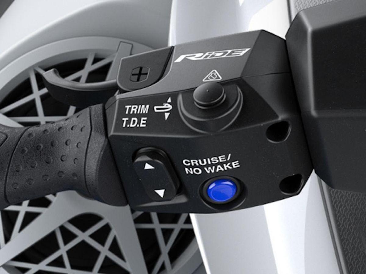 2026 Yamaha WaveRunners FX Cruiser® HO Base