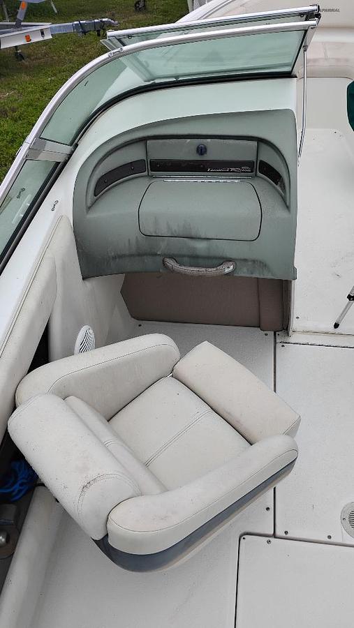 Used 1999 Chaparral 2330 Sport
