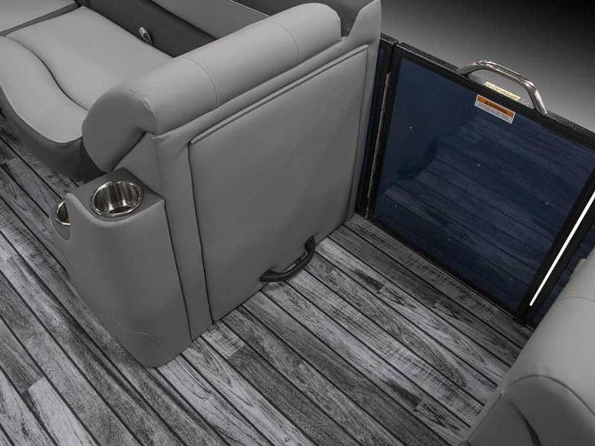 2025 Veranda VF20F2 Deluxe Bi-Toon