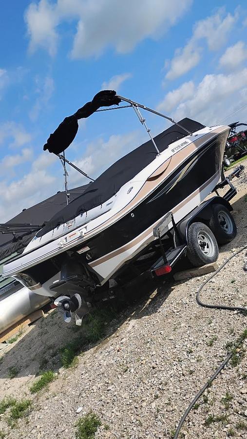 Used 2007 Four Winns H220