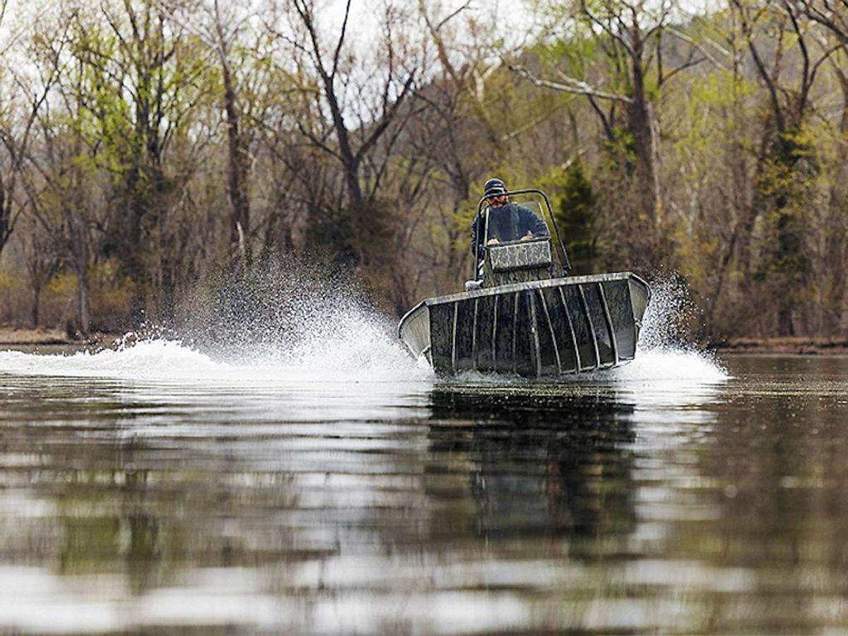 2026 Lowe Boats RX2070 CC Base