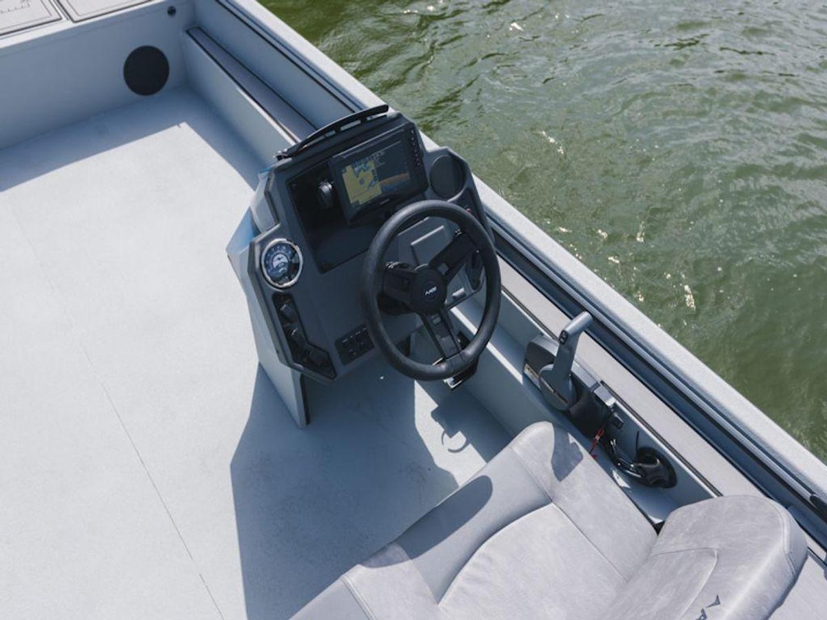 2025 Avid Boats 20 Rogue SC Base