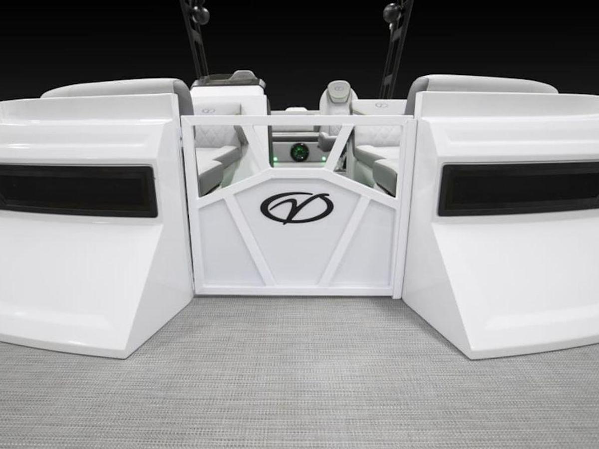 2025 Veranda VX25VL Luxury Tri-Toon