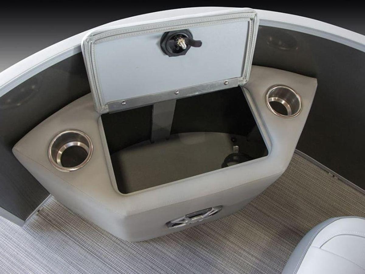 2025 Veranda VF22F4 Luxury Tri-Toon