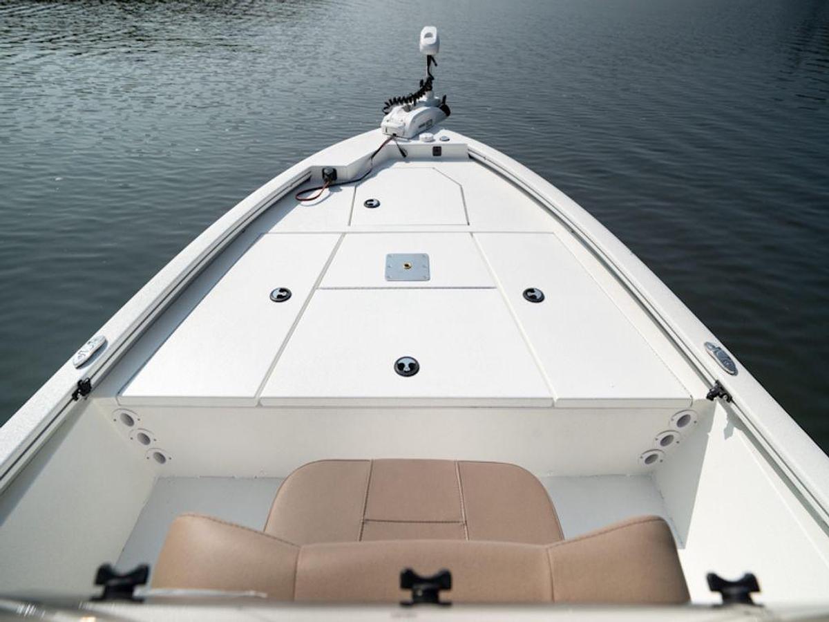 2025 Avid Boats 19 FSX Base