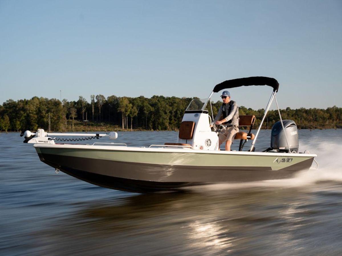 2025 Avid Boats 23 Fusion Base