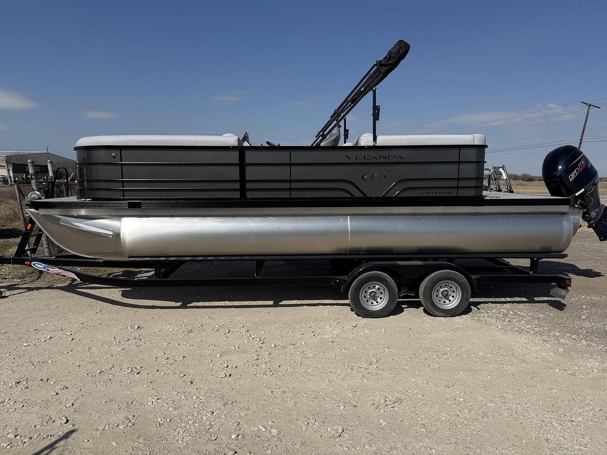 Used 2026  Veranda Vista View 22XRC