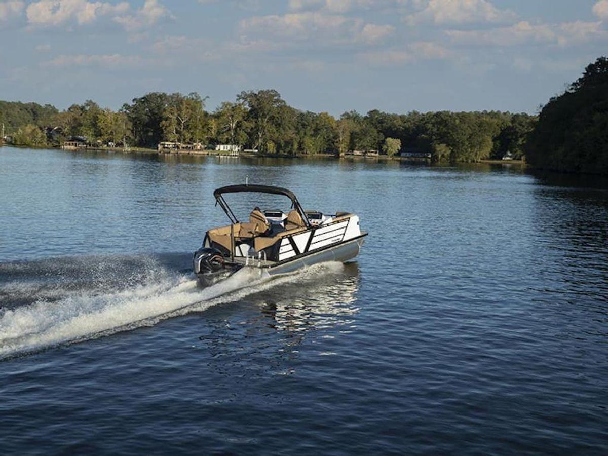 2025 Veranda VX25DCRC Luxury Tri-Toon