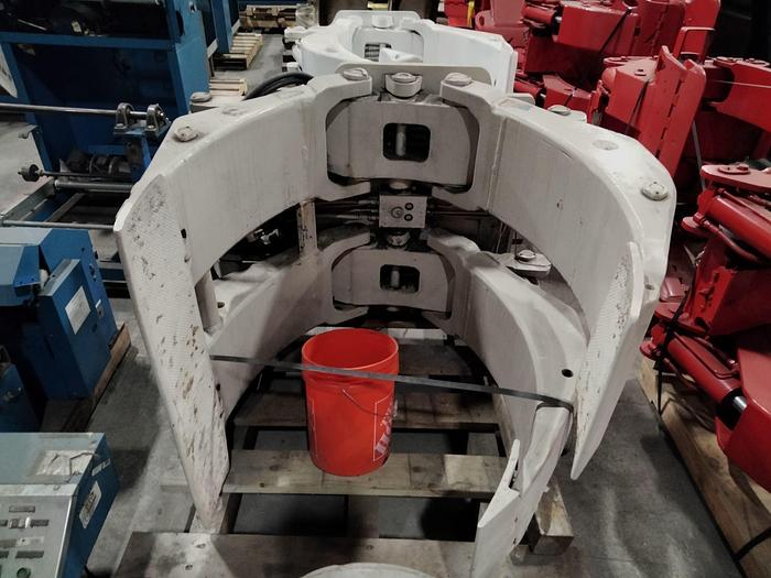 Used 60" CASCADE PAPER ROLL CLAMP MODEL 77F-RDS