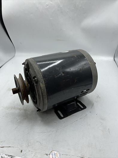 Used Dayton 3N042M, PH 3, HP 3/4, RPM 1725. Pics