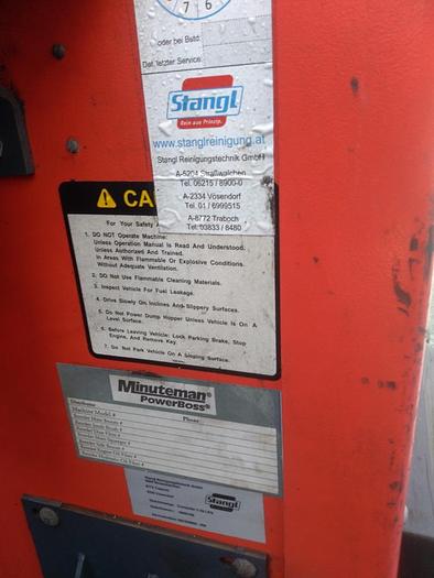 Gebraucht Kehr- und Scheuersaugmaschine, Comander C82, Powerboss,  gebraucht