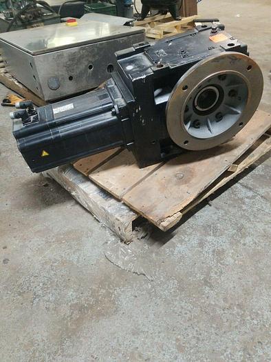 Used Lenze MCS 19P14-RS0P2-Z0H0-ST6S00N-R0SU Lenze GKS09-3S SAK 19PC14