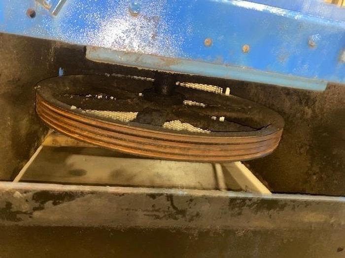 Used BLACK CLAWSON MDL. 30 NP SELECTIFIER SCREEN S/S