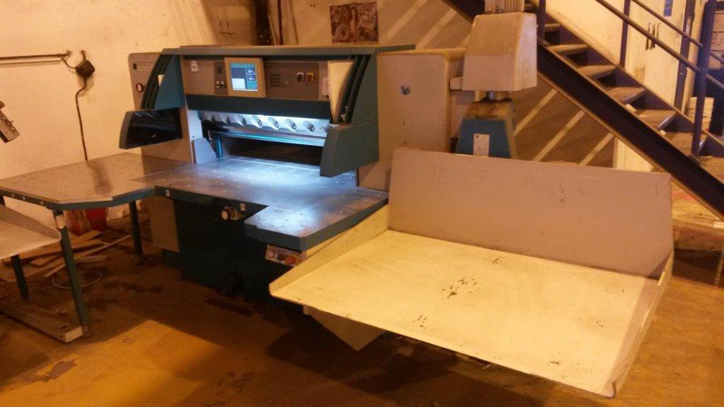 Used Perfecta 132 TVC cutting with lift 2003
