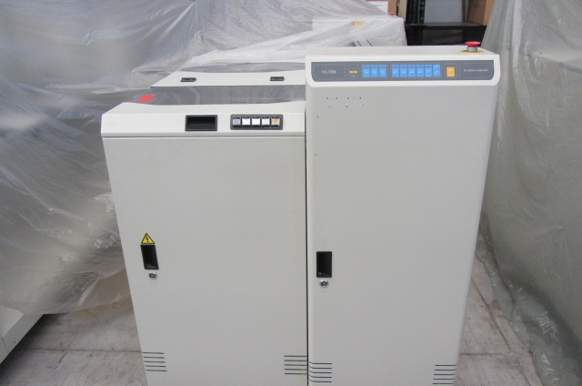 Used Universal Genesis G14  Pick & Place machine